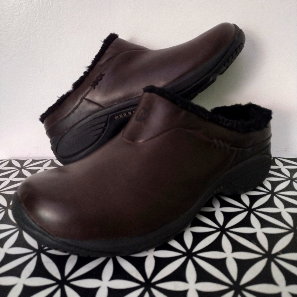 Merrell Encore Ice Smooth Bug Brown Leather Clogs